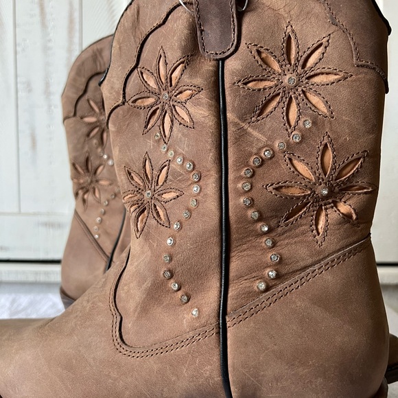 Rhinestone Studded Brown Western Cowgirl Boots - Picture 7 of 15